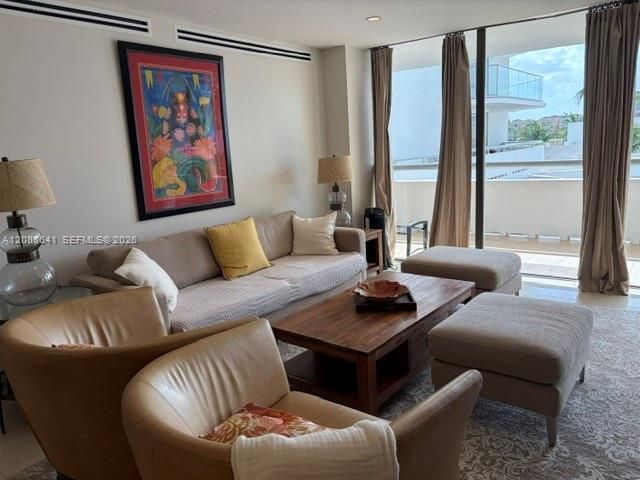 19707 Turnberry Way , Unit 4L, Aventura, FL 33180 Photo