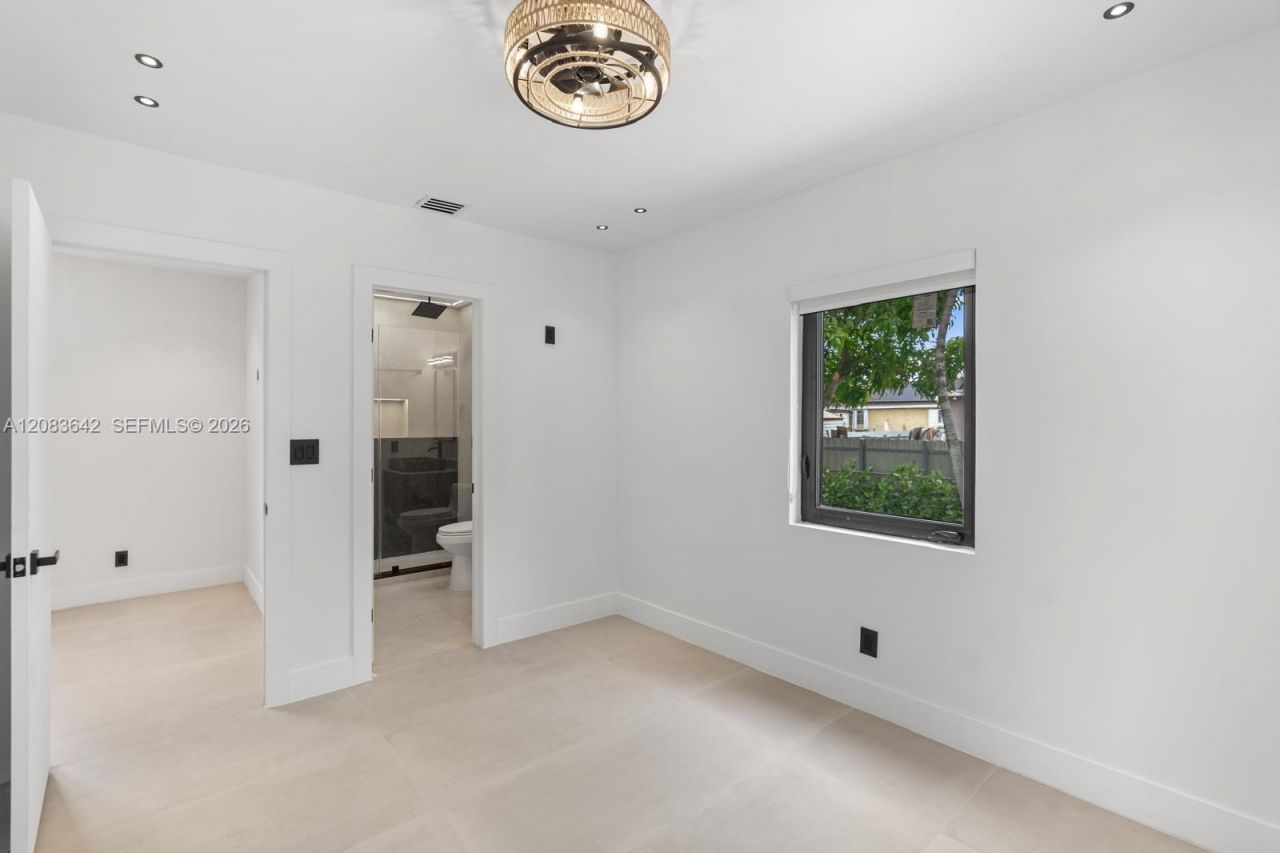 401 NW 81st St , Unit 401, Miami, FL 33150 Photo
