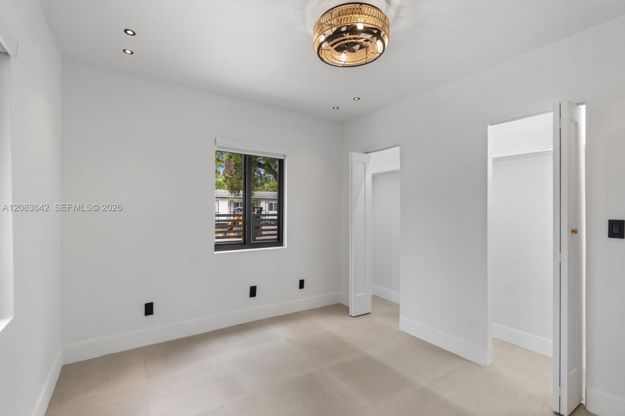 401 NW 81st St , Unit 401, Miami, FL 33150 Photo