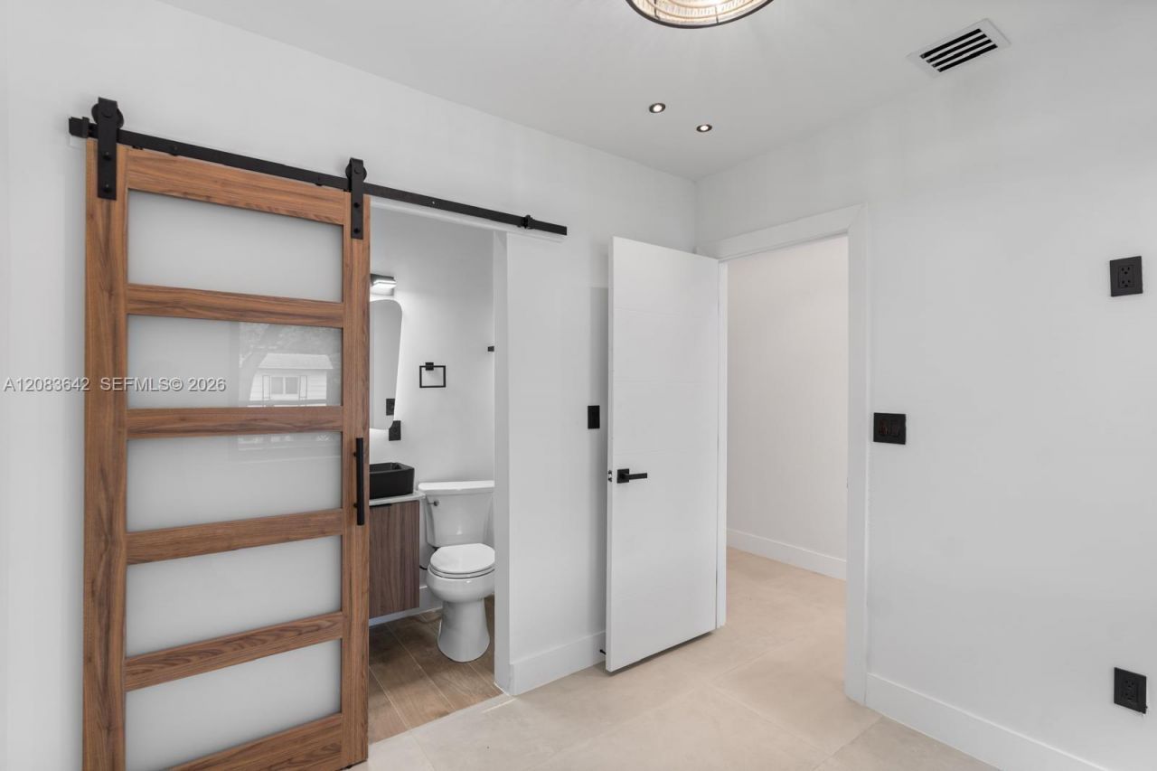 401 NW 81st St , Unit 401, Miami, FL 33150 Photo