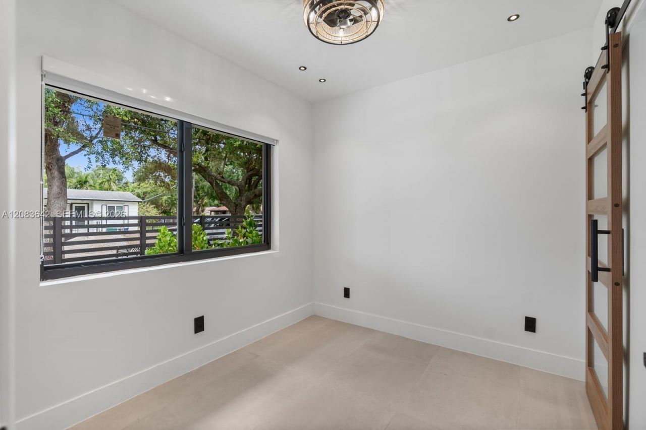 401 NW 81st St , Unit 401, Miami, FL 33150 Photo