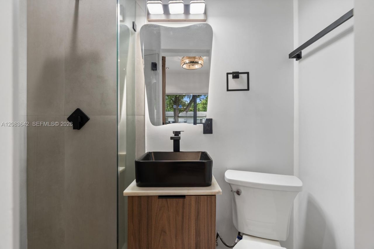 401 NW 81st St , Unit 401, Miami, FL 33150 Photo