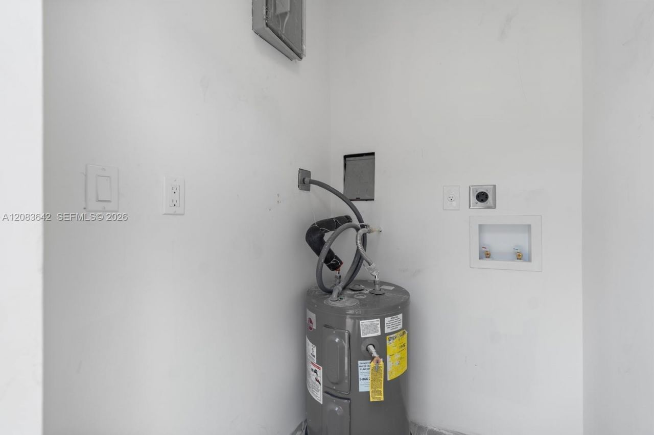 401 NW 81st St , Unit 401, Miami, FL 33150 Photo