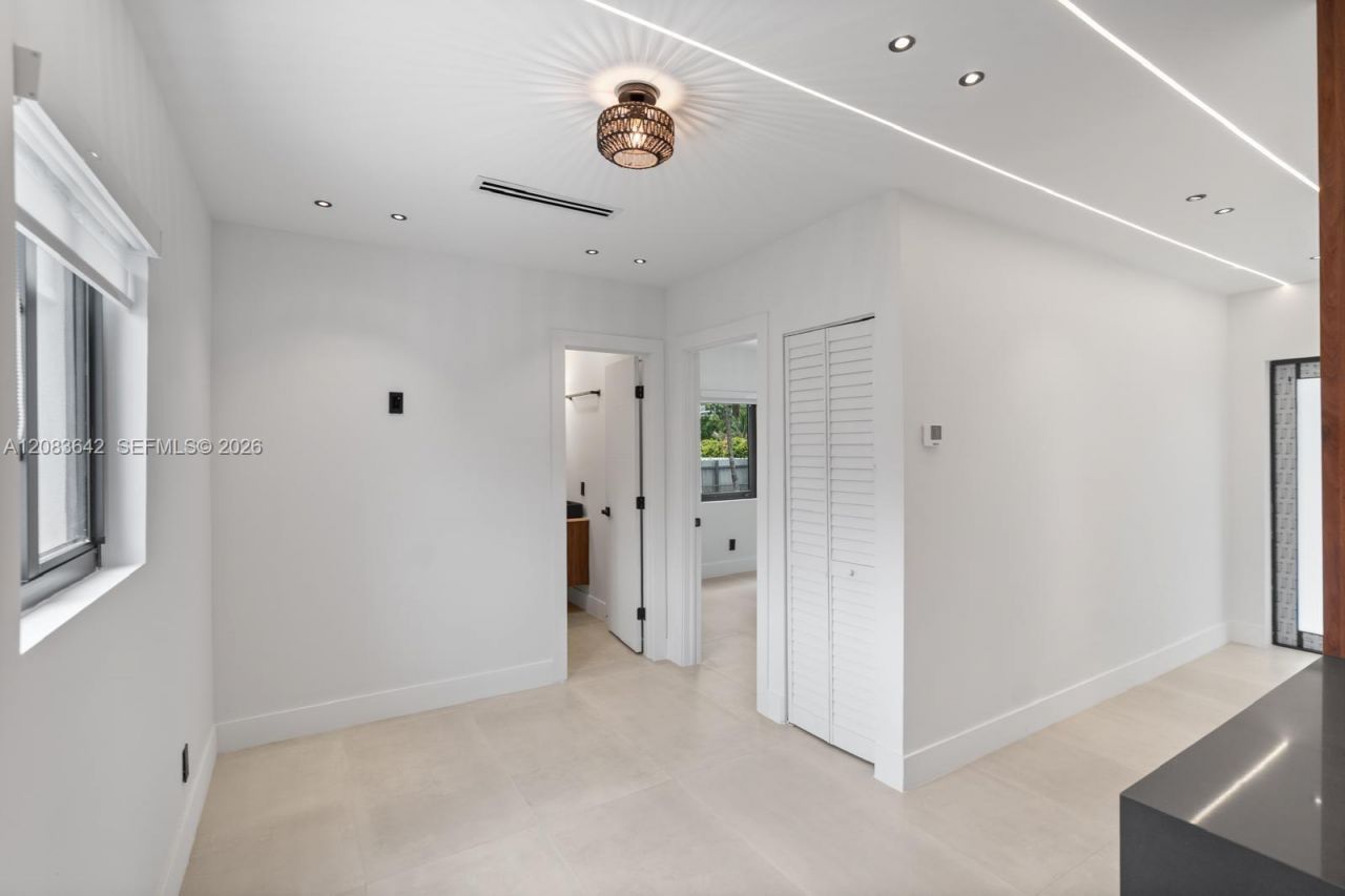 401 NW 81st St , Unit 401, Miami, FL 33150 Photo