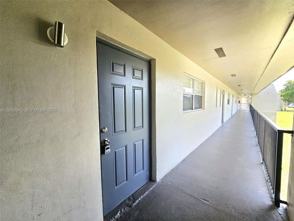8001 Fairview Dr , Unit 206, Tamarac, FL 33321