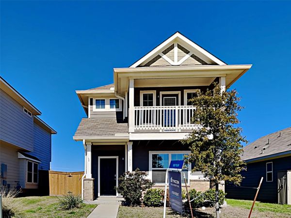 1052 Esplanade PKWY, San Marcos, TX 78666