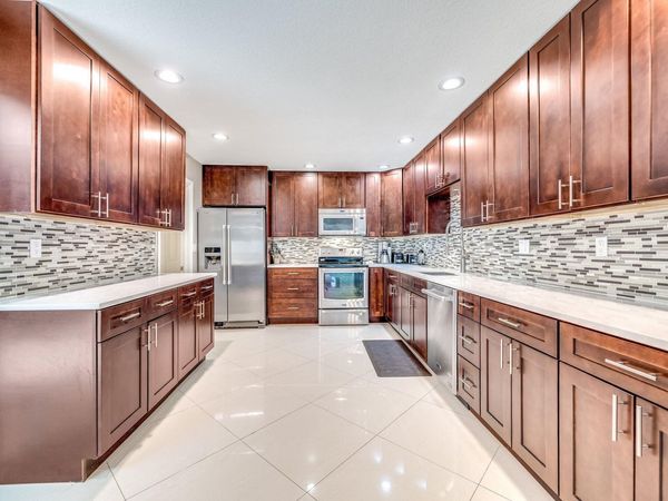 574 Juniper Place, Wellington, FL 33414