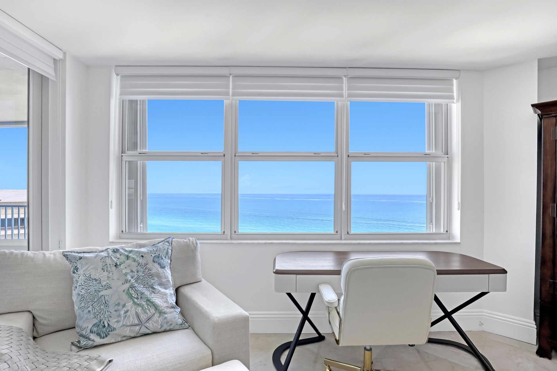 5200 N Ocean Drive, Unit 1703, Singer Island, FL 33404 Photo