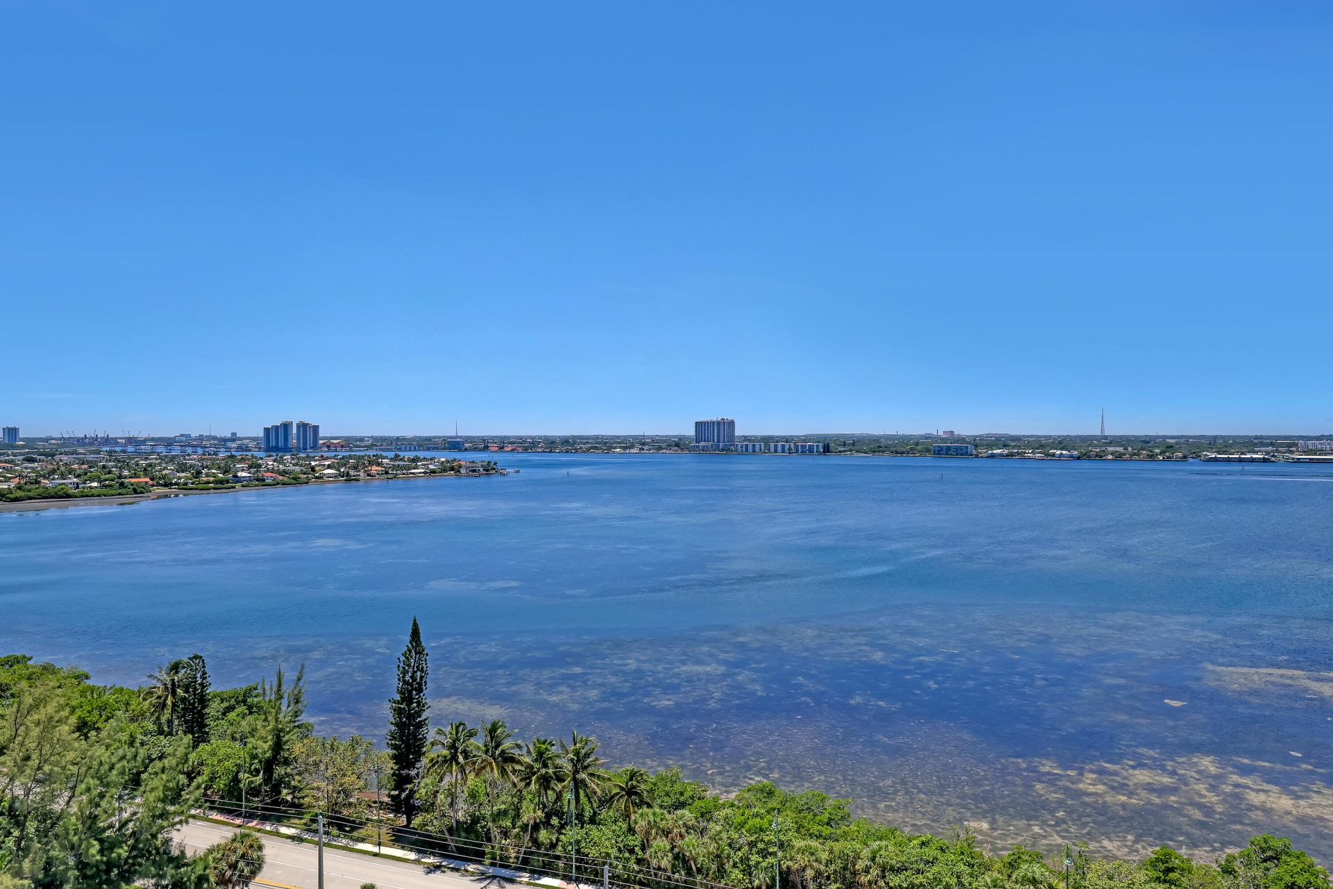 5200 N Ocean Drive, Unit 1703, Singer Island, FL 33404 Photo