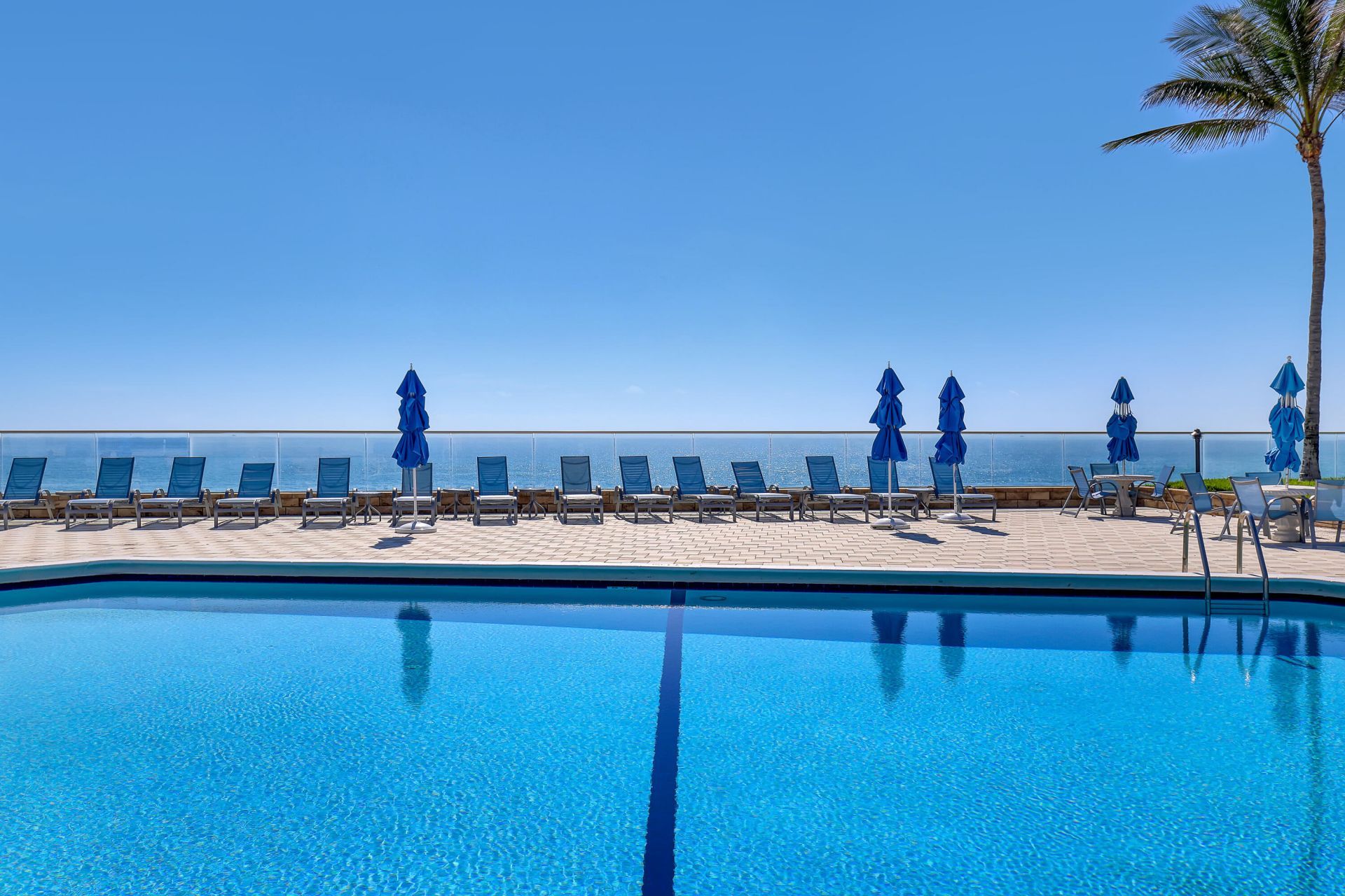 5200 N Ocean Drive, Unit 1703, Singer Island, FL 33404 Photo