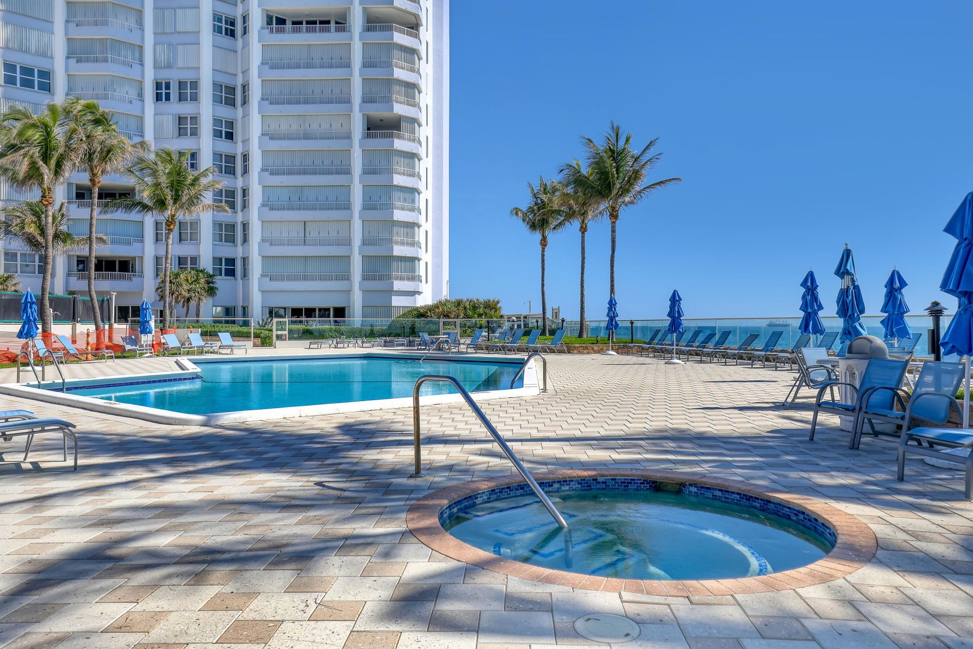 5200 N Ocean Drive, Unit 1703, Singer Island, FL 33404 Photo