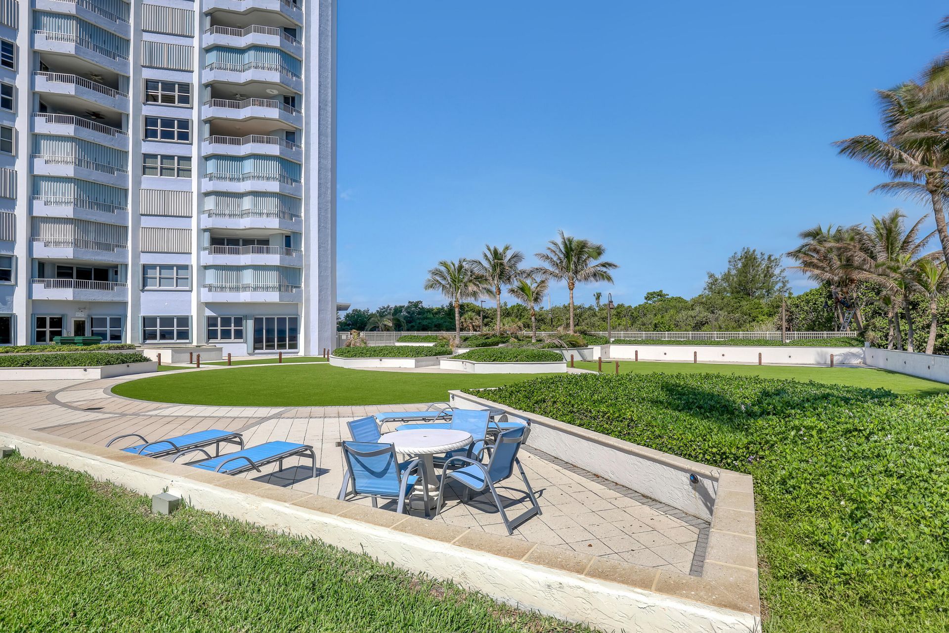 5200 N Ocean Drive, Unit 1703, Singer Island, FL 33404 Photo