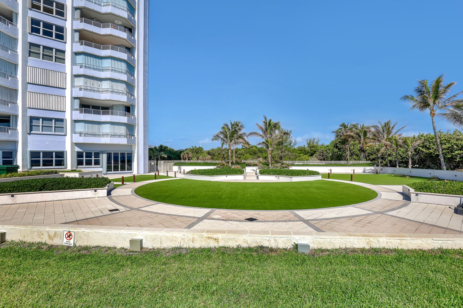 5200 N Ocean Drive, Unit 1703, Singer Island, FL 33404 Photo