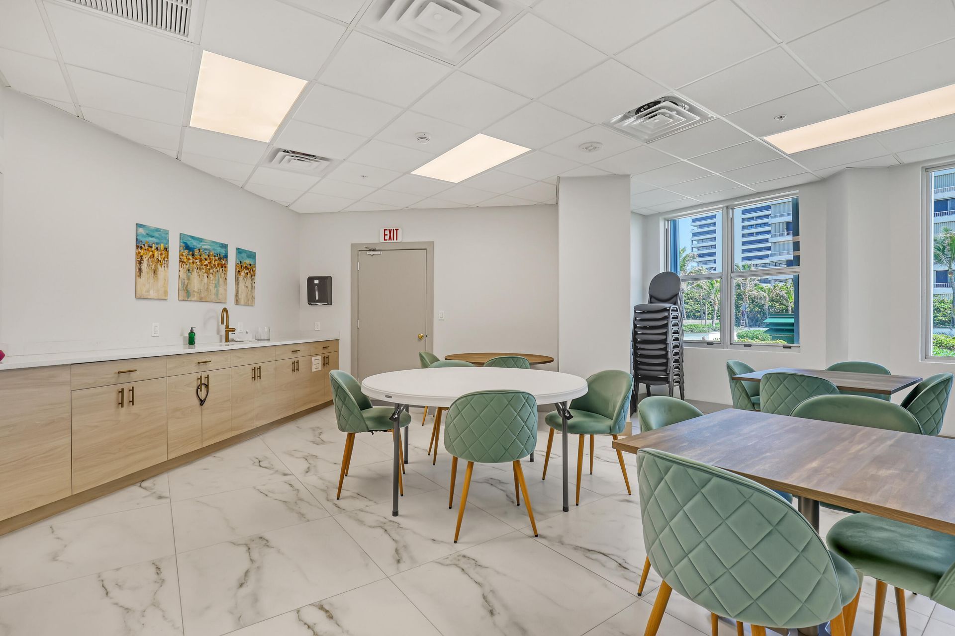 5200 N Ocean Drive, Unit 1703, Singer Island, FL 33404 Photo