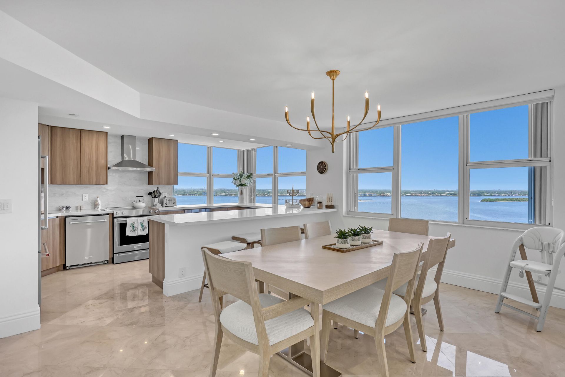 5200 N Ocean Drive, Unit 1703, Singer Island, FL 33404 Photo