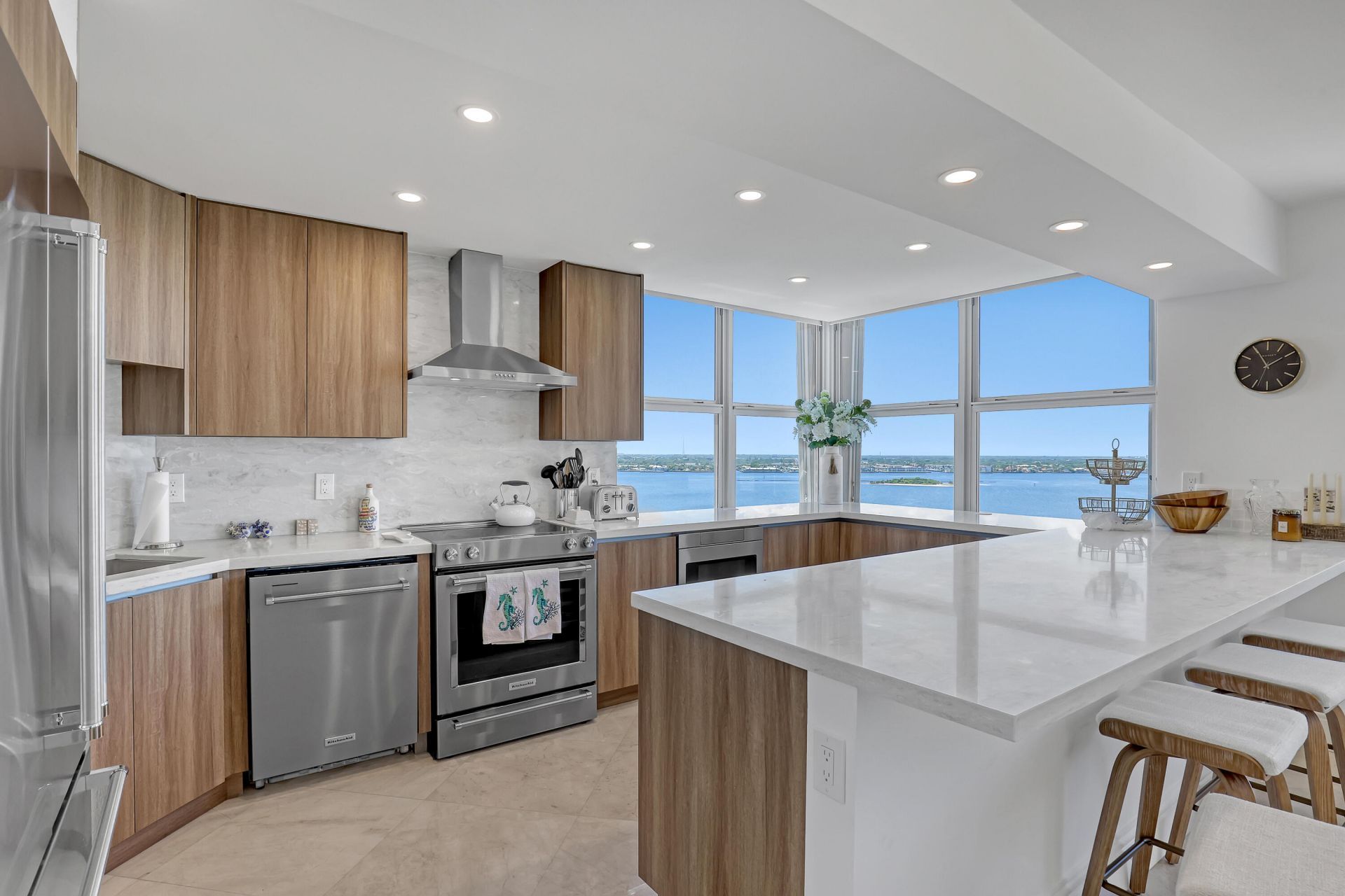 5200 N Ocean Drive, Unit 1703, Singer Island, FL 33404 Photo