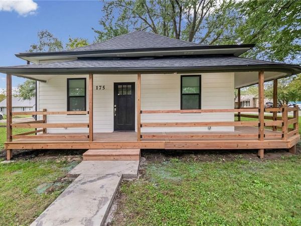 175 W 3rd Street, Holt, MO 64048