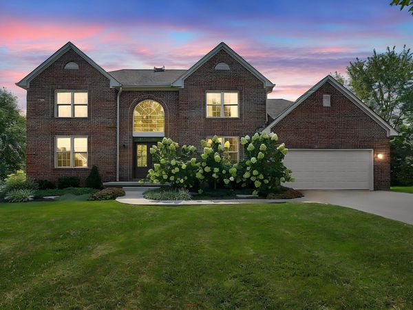 10558 Churchill Drive, Powell, OH 43065