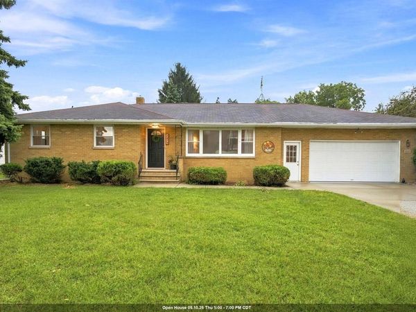 2475 DUCK CREEK PARKWAY, Howard, WI 54303