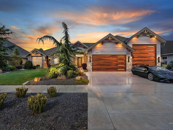 1494 N Longhorn Ave, Eagle, ID 83616