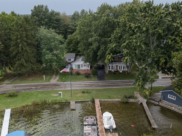 5996 122nd Avenue, Fennville, MI 49408