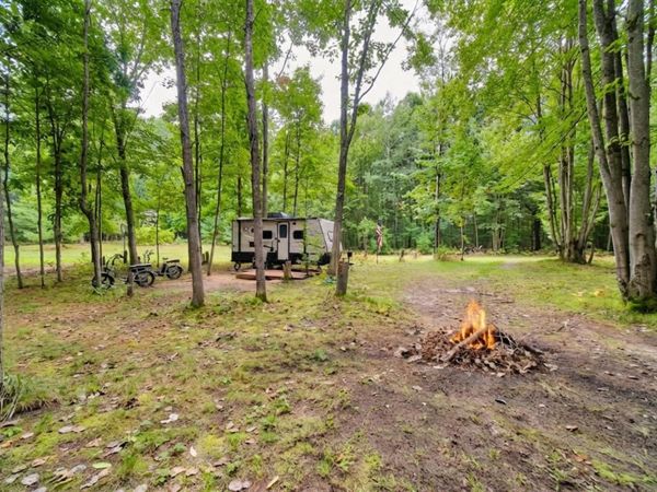 8089 Hunter's Ridge Trail, Copemish, MI 49625