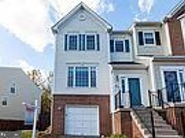 20131 HARDWOOD TERRACE , ASHBURN, VA 20147