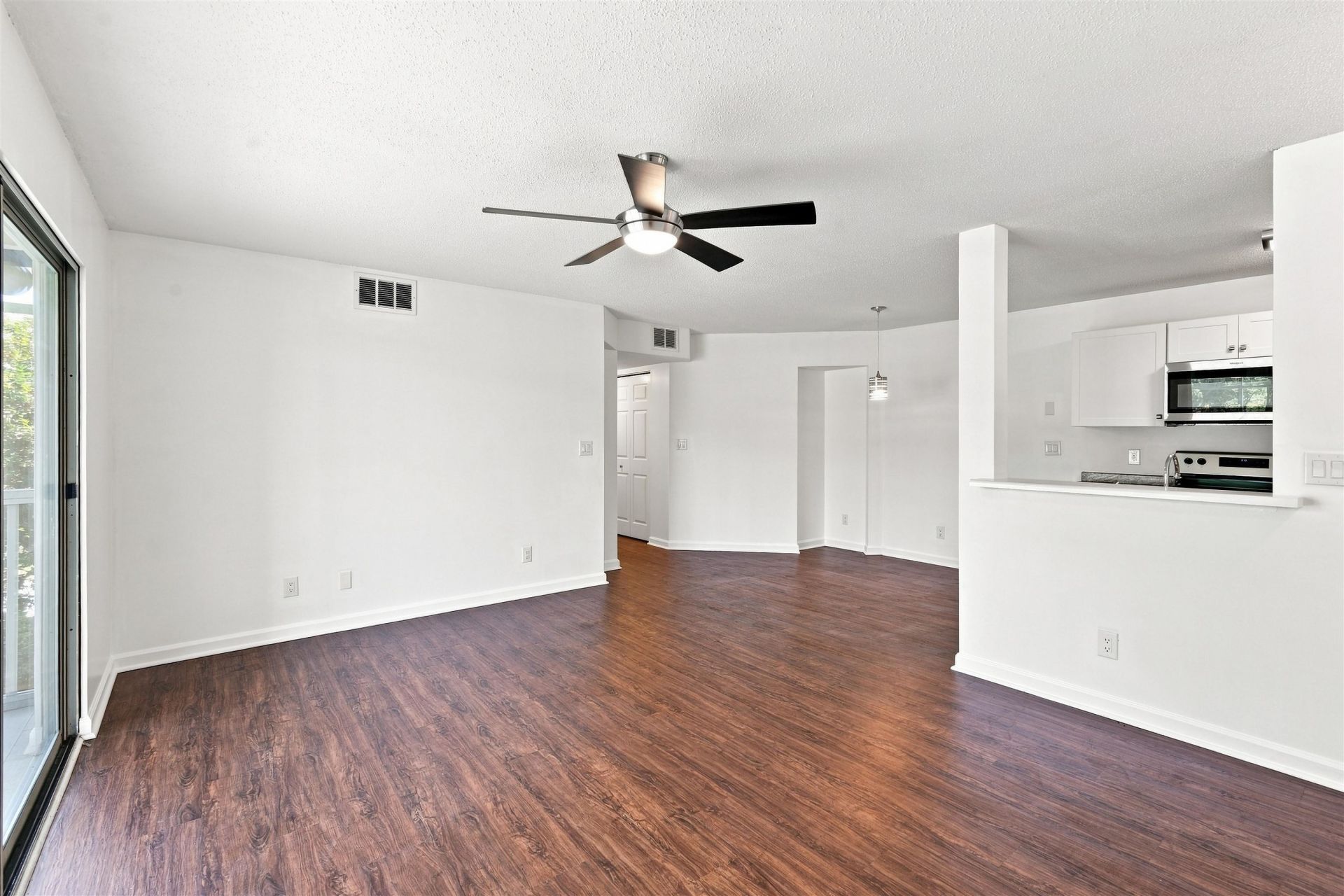 8725 Chandler Dr.  Photo 12