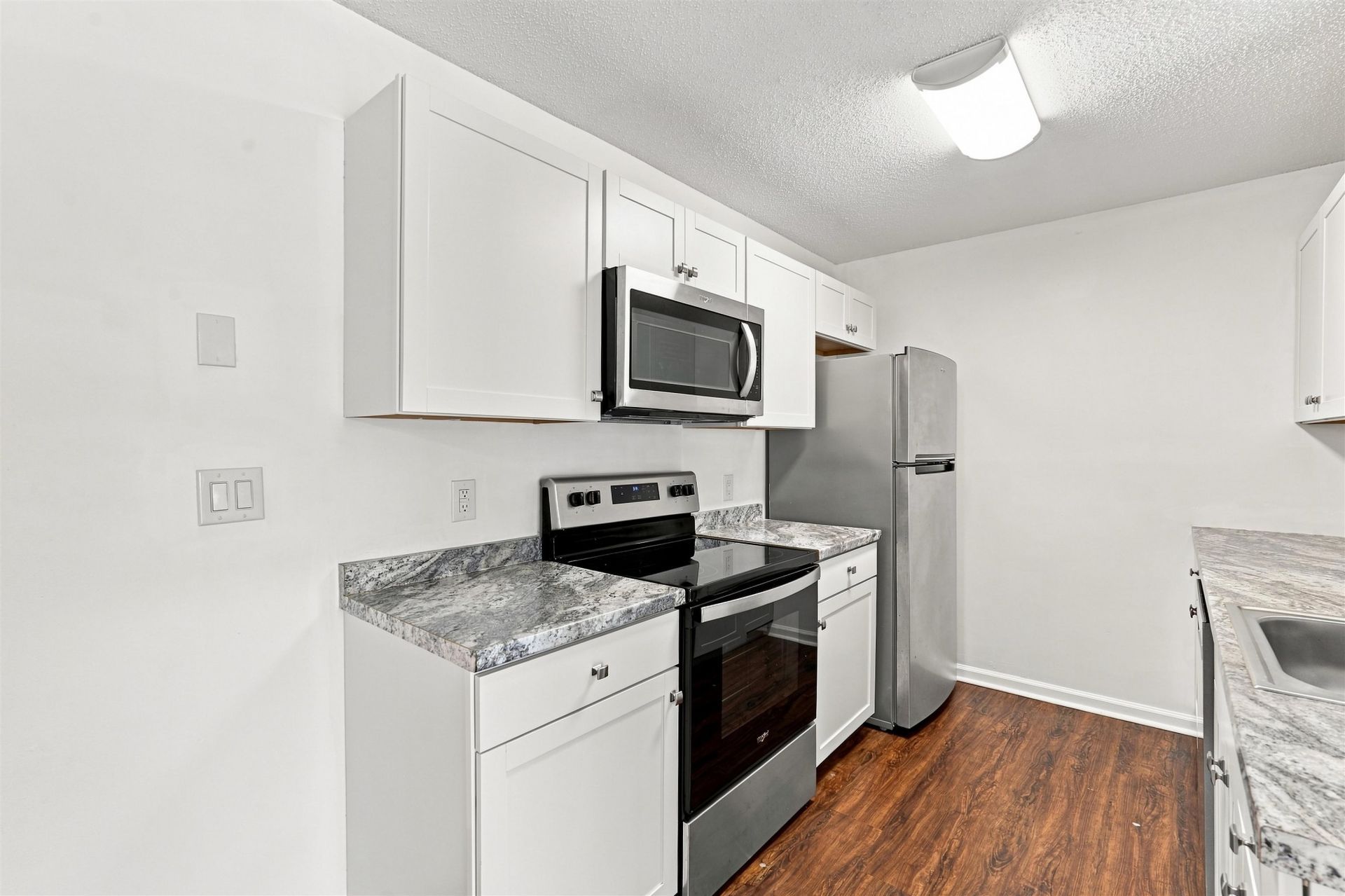 8725 Chandler Dr.  Photo 16