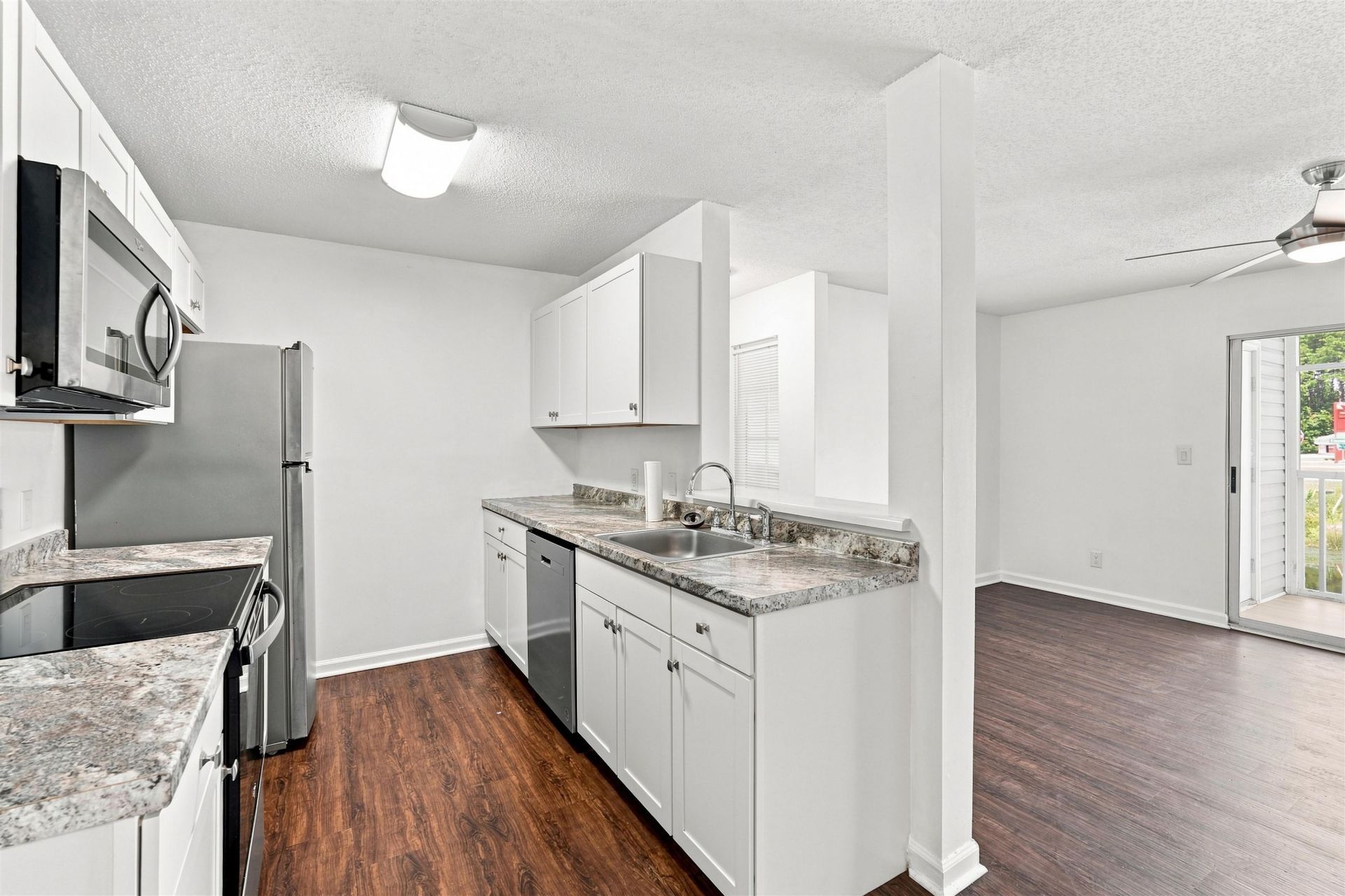 8725 Chandler Dr.  Photo 17