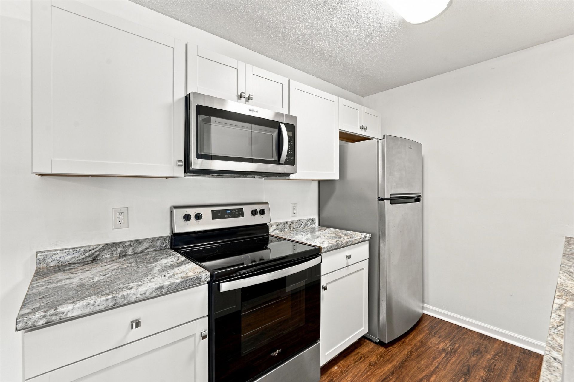 8725 Chandler Dr.  Photo 19