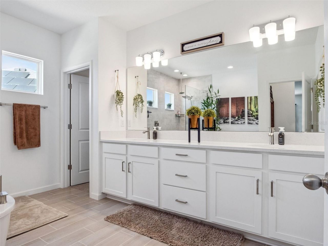 591 Via Bella Court , Howey in the Hills, FL 34737 Photo