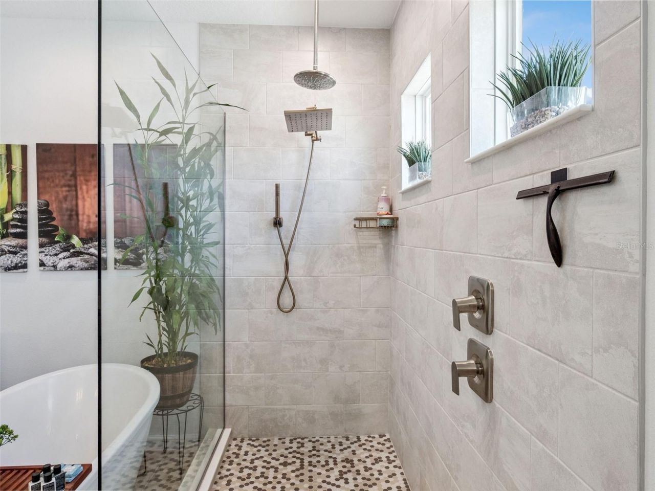 591 Via Bella Court , Howey in the Hills, FL 34737 Photo