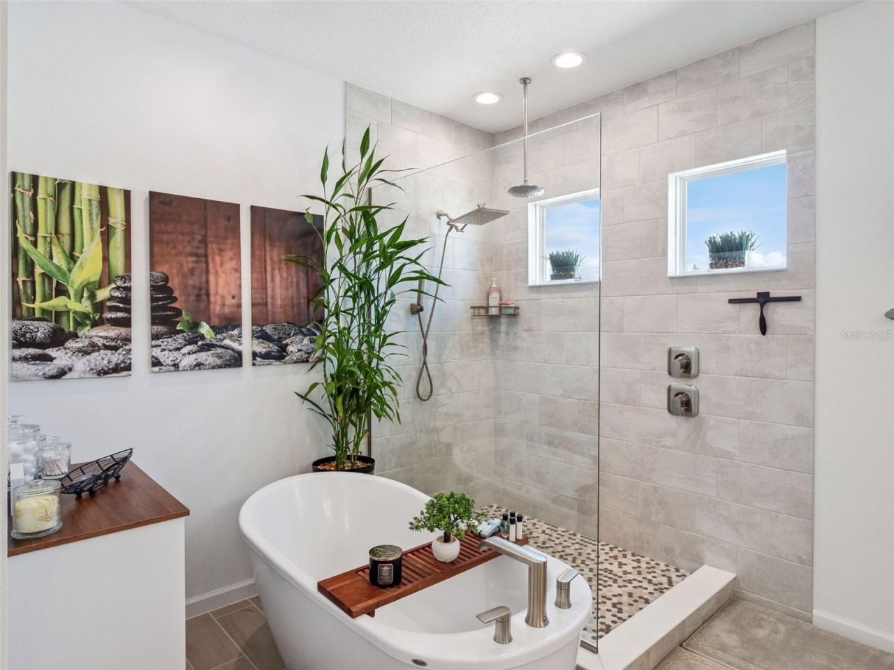 591 Via Bella Court , Howey in the Hills, FL 34737 Photo