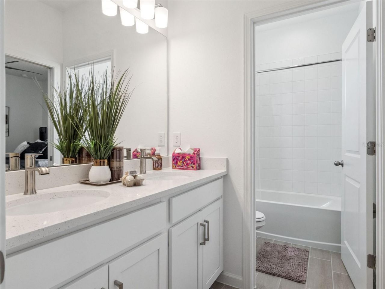 591 Via Bella Court , Howey in the Hills, FL 34737 Photo