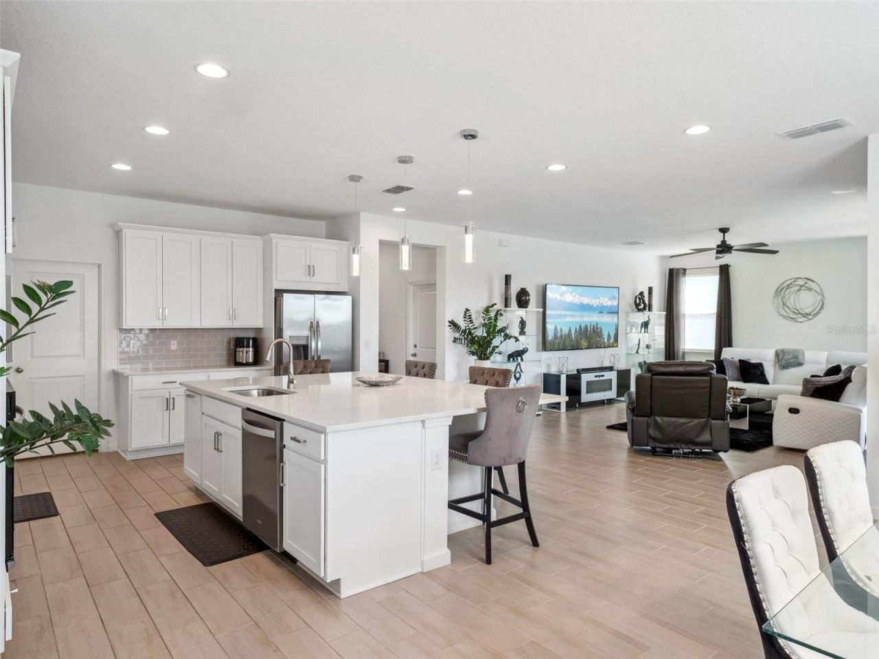 591 Via Bella Court , Howey in the Hills, FL 34737 Photo
