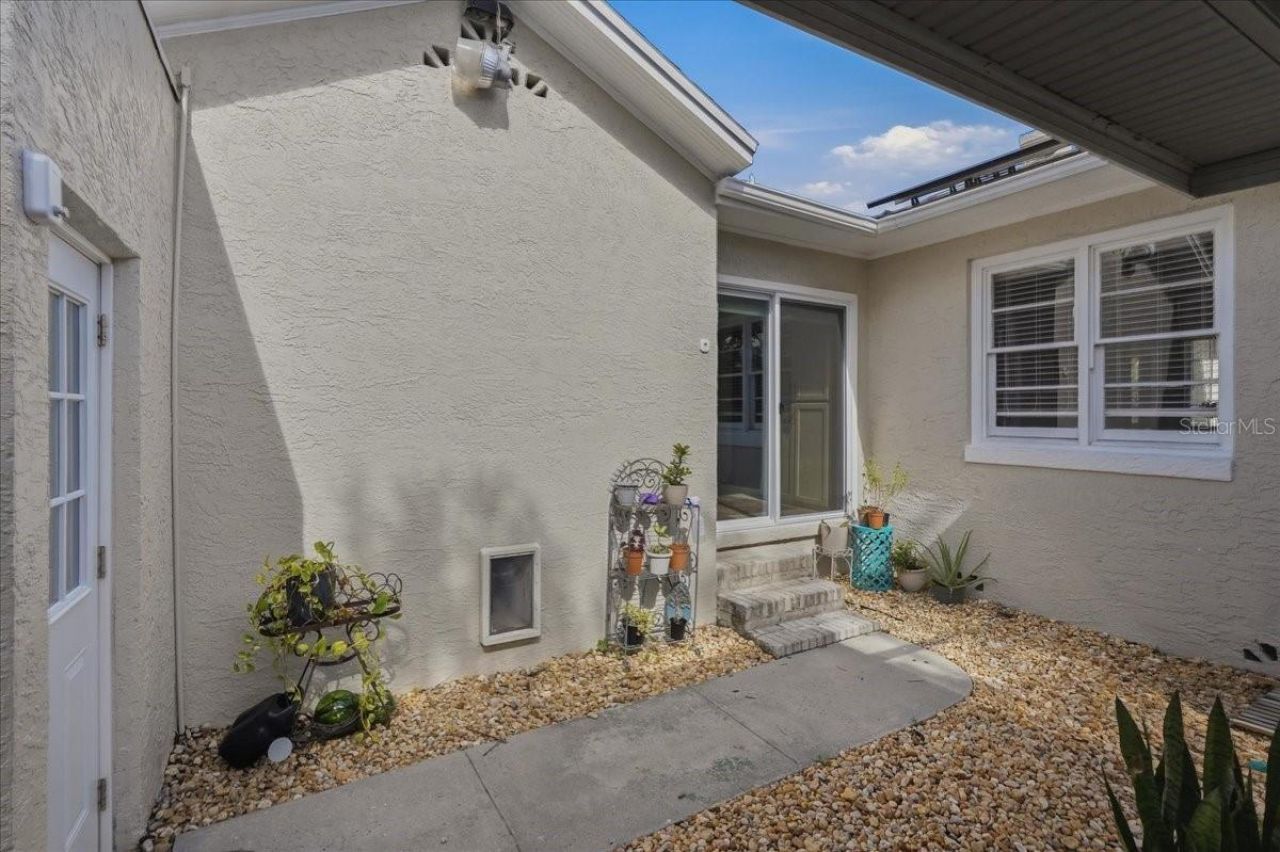 1161 Sedeeva Street, Clearwater, FL 33755 Photo