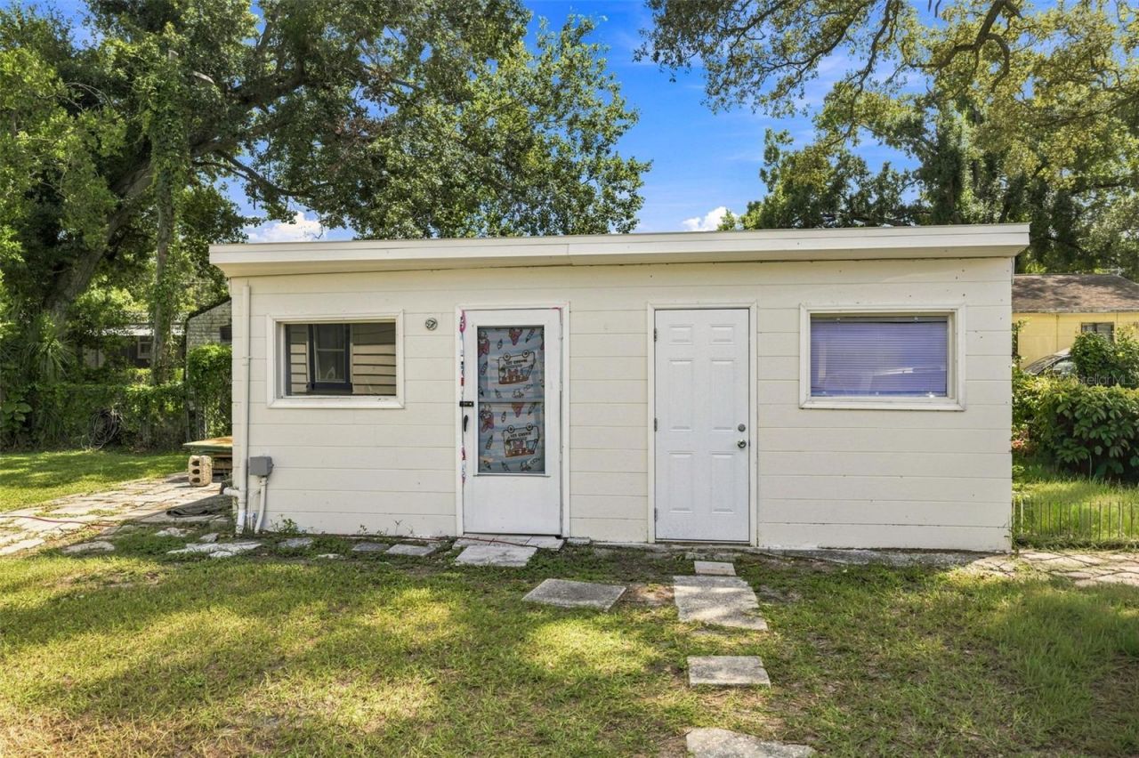 807 E Orchid Avenue , Tampa, FL 33612 Photo