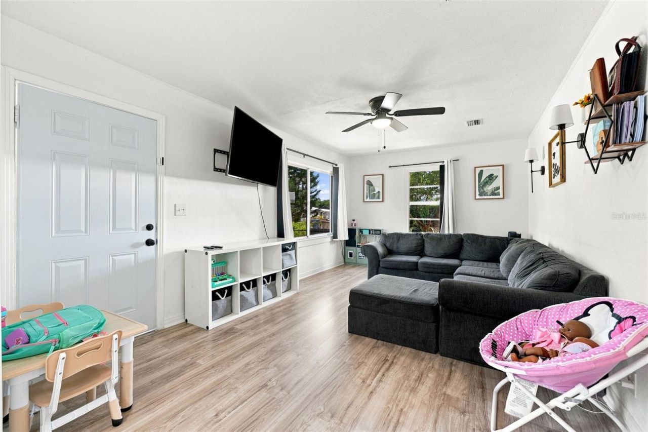 807 E Orchid Avenue , Tampa, FL 33612 Photo