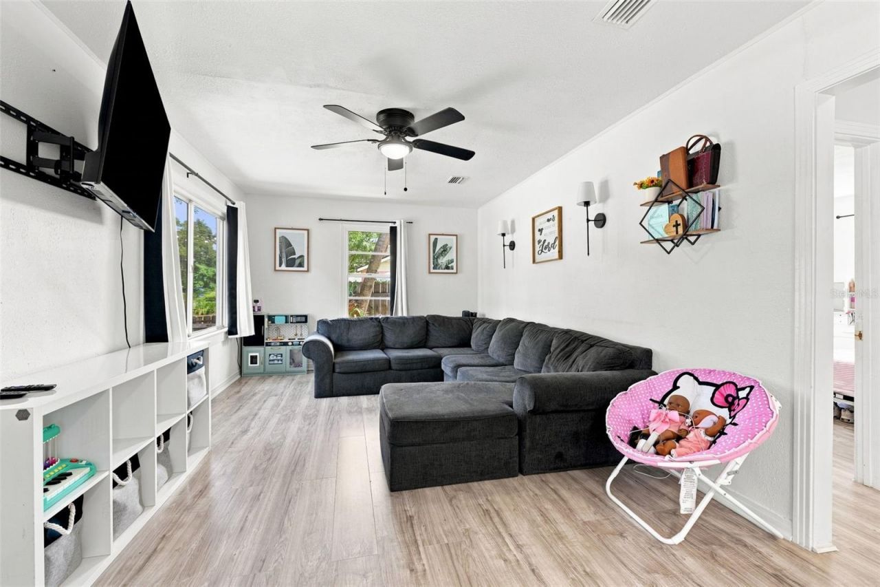 807 E Orchid Avenue , Tampa, FL 33612 Photo