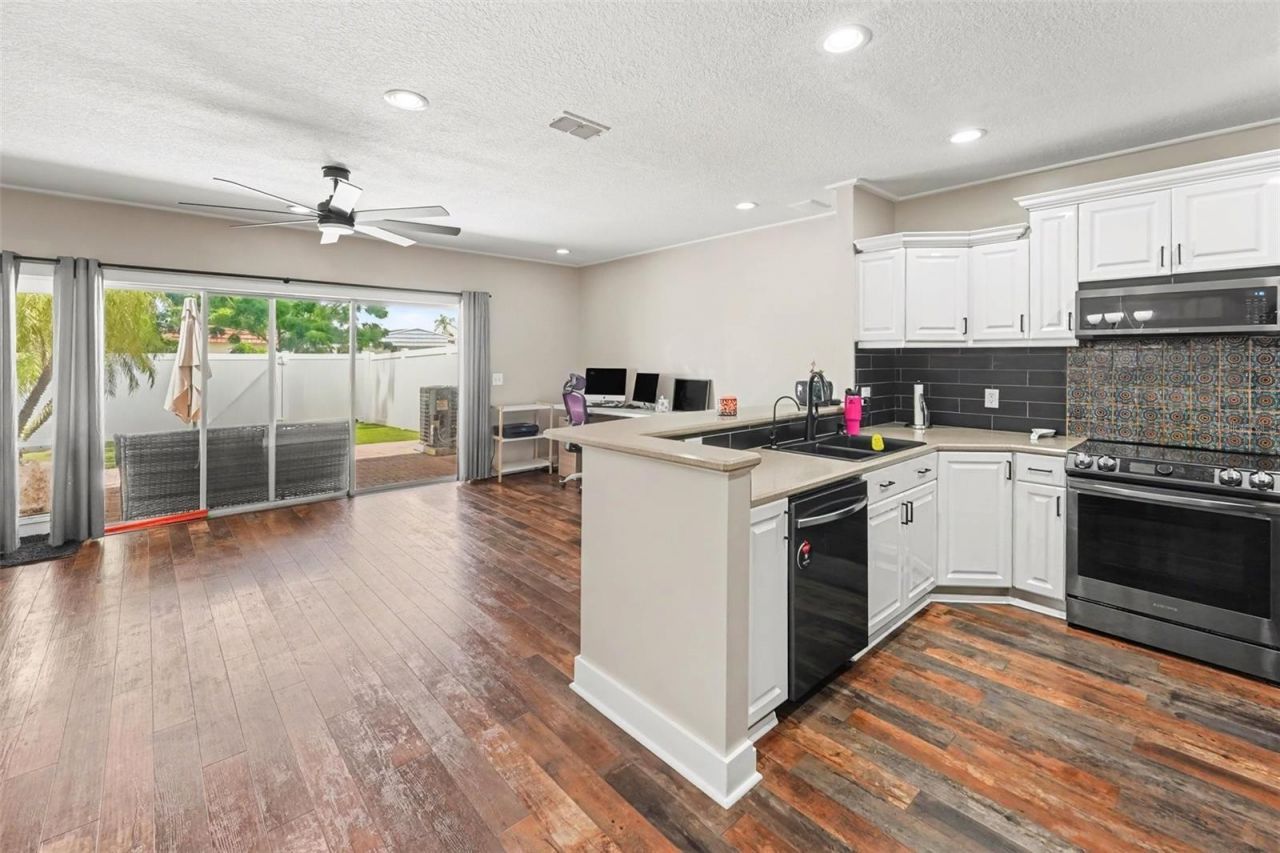 6980 Ulmerton Road , Unit 9E, Largo, FL 33771 Photo
