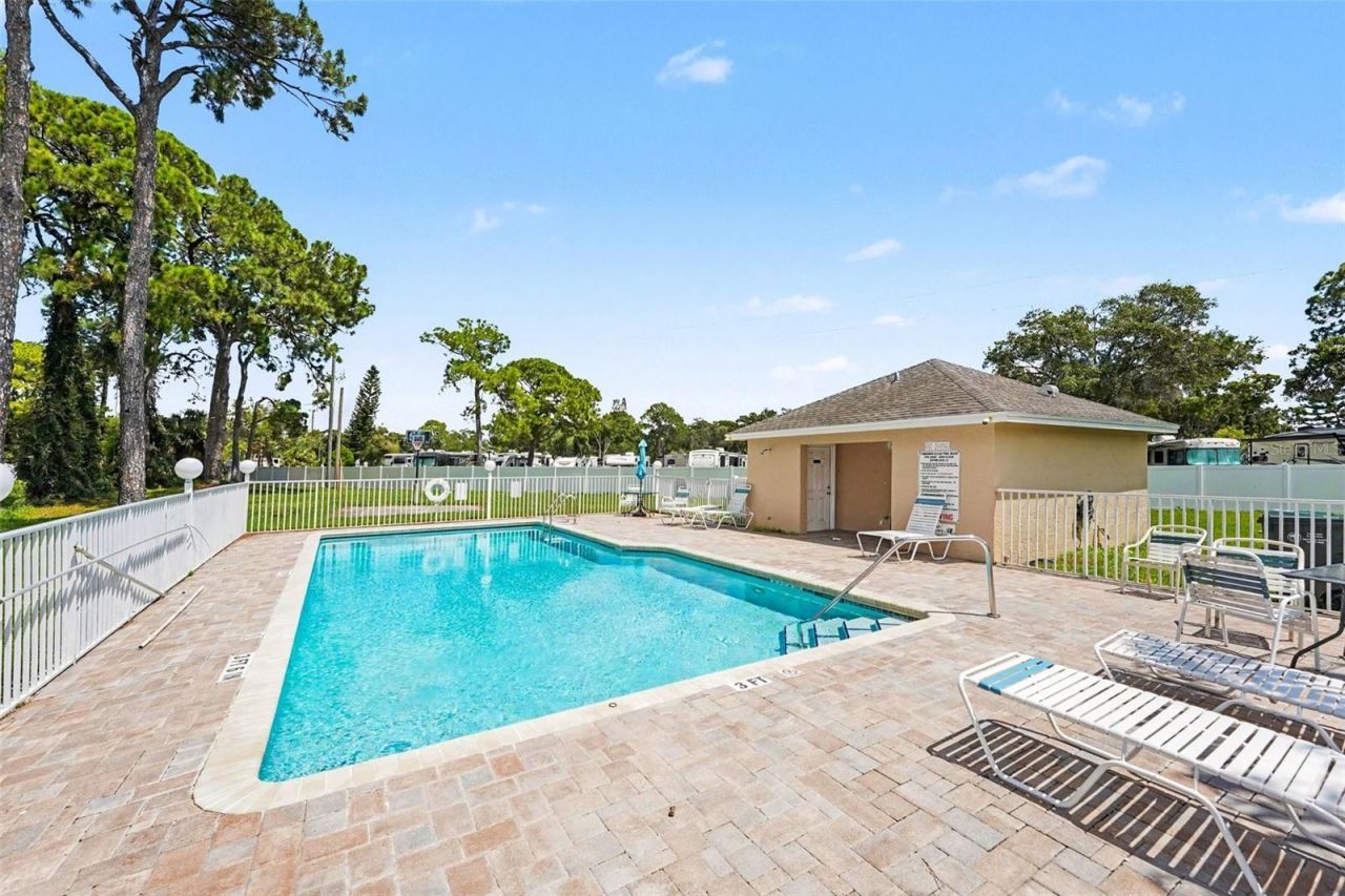 6980 Ulmerton Road , Unit 9E, Largo, FL 33771 Photo