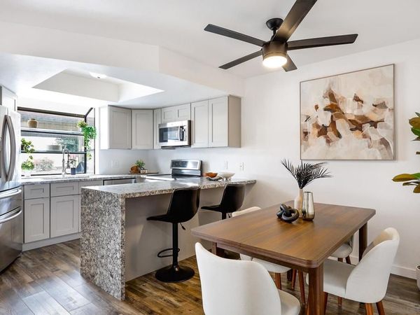 440 W Citracado Parkway, Unit 5, Escondido, CA 92025