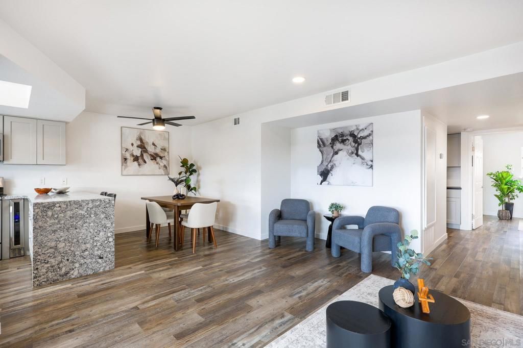 440 W Citracado Parkway, Unit 5, Escondido, CA 92025 Main Photo