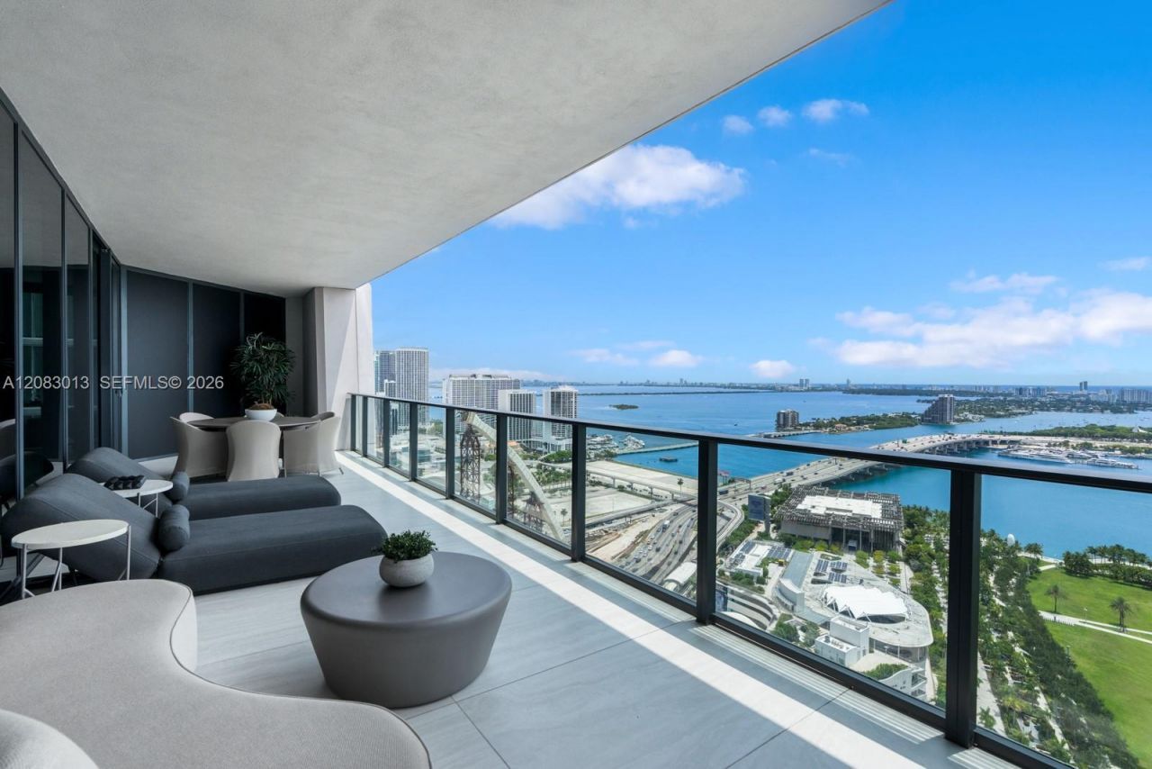 1000 Biscayne Blvd, Unit 3402, Miami, FL 33132 Photo