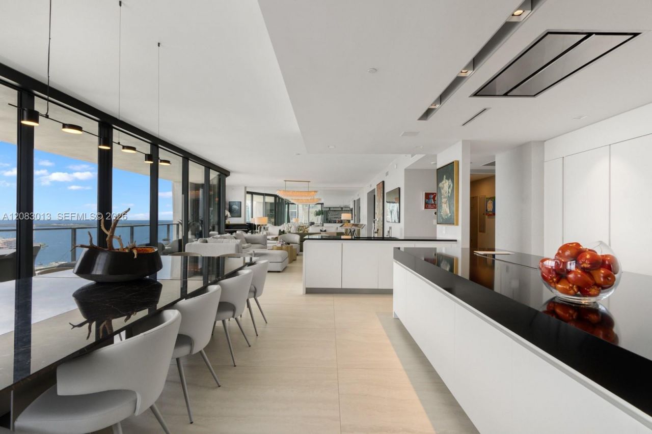 1000 Biscayne Blvd, Unit 3402, Miami, FL 33132 Photo