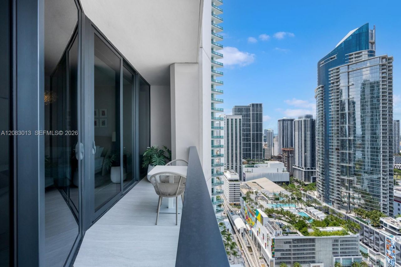 1000 Biscayne Blvd, Unit 3402, Miami, FL 33132 Photo