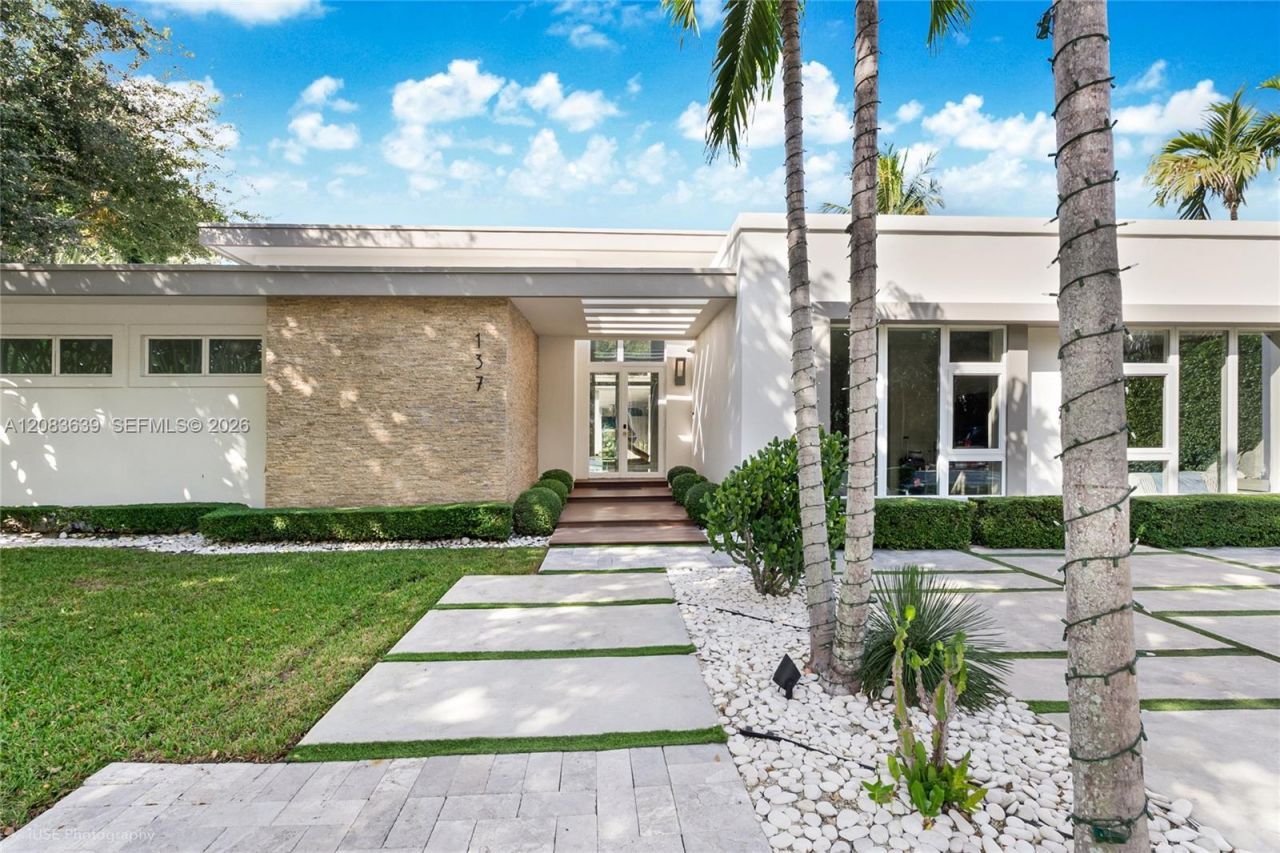 137 W Shore Dr, Miami, FL 33133 Photo