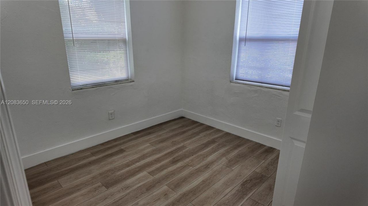 2027 NW 91st St , Unit 2025, Miami, FL 33147 Photo