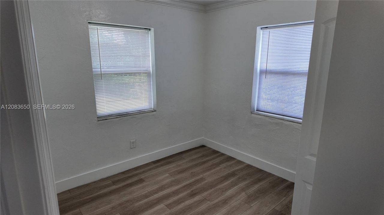 2027 NW 91st St , Unit 2025, Miami, FL 33147 Photo